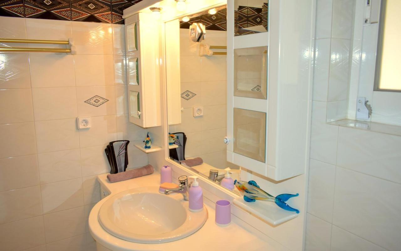 Augoustinos - Sea Side Luxury Apartments Artemida  Ngoại thất bức ảnh