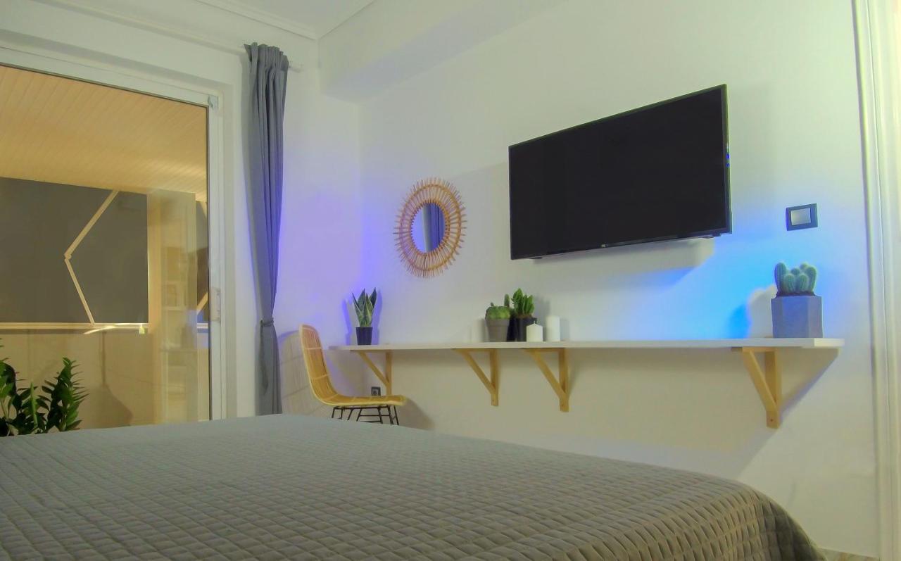 Augoustinos - Sea Side Luxury Apartments Artemida  Ngoại thất bức ảnh